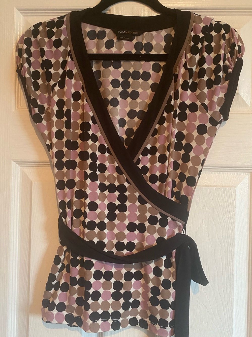 BCBGMAXAZRIA top